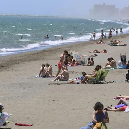 Holidays2malaga Reyna Manescau Apartments- Zona Huelin & 450 Mts De La Playa Apartment *