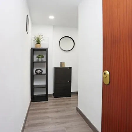 Holidays2malaga Reyna Manescau Apartments- Zona Huelin & 450 Mts De La Playa